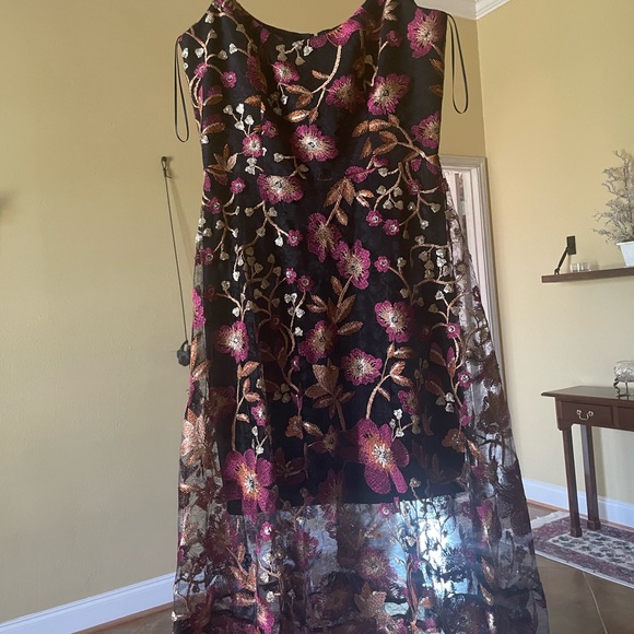 Dress The Population Fit and Flare. - Picture 2 of 2